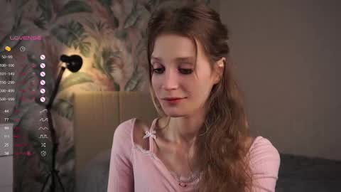 Snapshot of skinny_eve chatting on March 2025 06:11:01 PM Emily online show from March 2025 06:11:01 PM