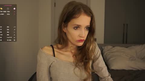 Snapshot of skinny_eve chatting on September 2025 03:57:01 PM Emily online show from September 2025 03:57:01 PM