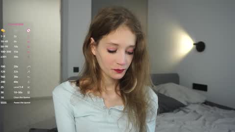 Snapshot of skinny_eve chatting on October 2025 05:26:02 PM Emily online show from October 2025 05:26:02 PM