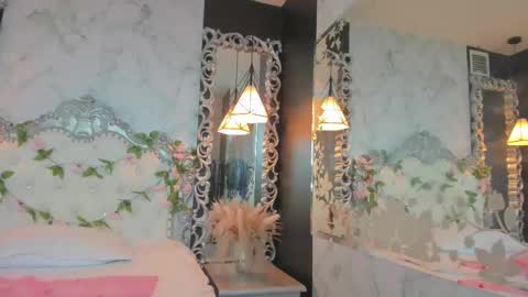 Snapshot of skinny_linda chatting on February 2025 04:23:02 PM online show from February 2025 04:23:02 PM