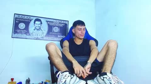 Snapshot of skinny_marked chatting on December 2024 10:51:01 PM skinny marked online show from December 2024 10:51:01 PM
