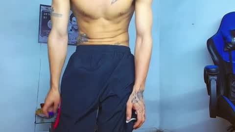 Snapshot of skinny_marked chatting on December 2024 01:25:01 AM skinny marked online show from December 2024 01:25:01 AM