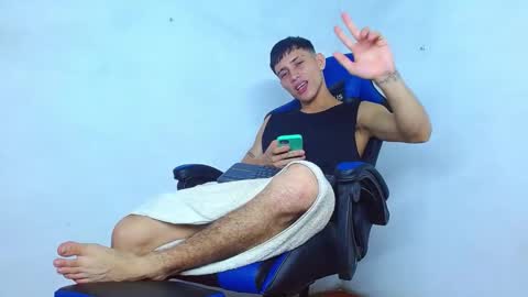 Snapshot of skinny_marked chatting on December 2024 02:53:01 AM skinny marked online show from December 2024 02:53:01 AM