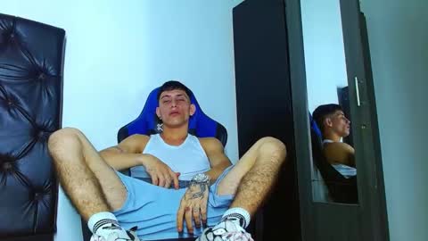 Snapshot of skinny_marked chatting on December 2024 12:43:02 AM skinny marked online show from December 2024 12:43:02 AM