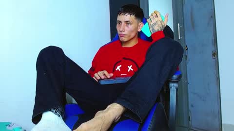 Snapshot of skinny_marked chatting on December 2024 02:12:02 AM skinny marked online show from December 2024 02:12:02 AM