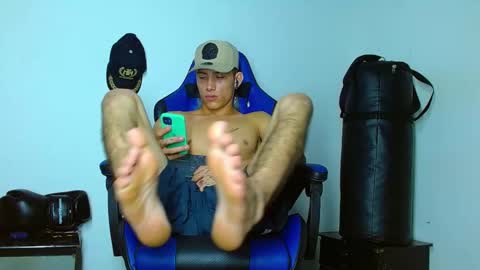 Snapshot of skinny_marked chatting on January 2025 03:33:01 AM skinny marked online show from January 2025 03:33:01 AM