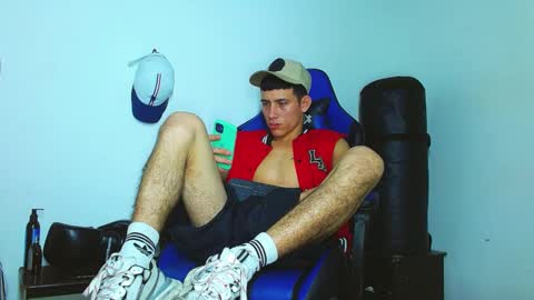 Snapshot of skinny_marked chatting on January 2025 04:23:02 AM skinny marked online show from January 2025 04:23:02 AM