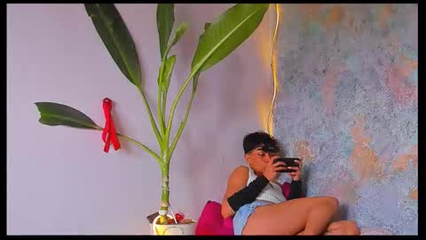 Snapshot of skinnybody_ chatting on March 2026 06:24:02 PM skinnybody_ online show from March 2026 06:24:02 PM