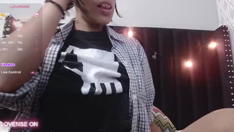 Snapshot of skinnyneighbour_ chatting on December 2024 03:15:02 AM Karla online show from December 2024 03:15:02 AM