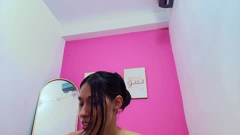 Snapshot of skinnyneighbour_ chatting on January 2025 09:25:02 AM Karla online show from January 2025 09:25:02 AM