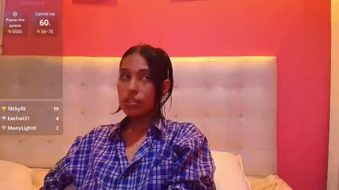Snapshot of skinnyneighbour_ chatting on February 2025 10:00:02 AM Karla online show from February 2025 10:00:02 AM
