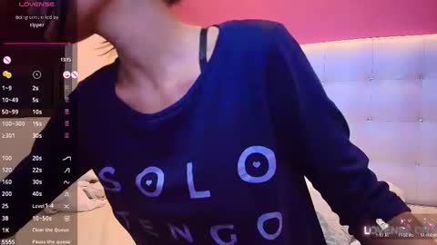 Snapshot of skinnyneighbour_ chatting on February 2025 06:11:02 AM Karla online show from February 2025 06:11:02 AM
