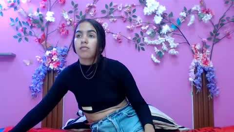 sofia online show from November 2025 01:28:01 PM