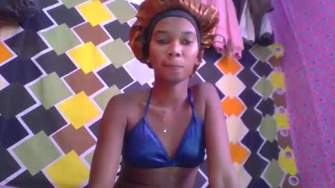 Snapshot of skinygirl2 chatting on June 2026 07:31:01 AM skinygirl2 online show from June 2026 07:31:01 AM