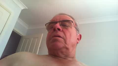 Snapshot of skipper1970 chatting on December 2025 04:07:02 AM Skipper1970 online show from December 2025 04:07:02 AM