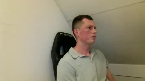 Snapshot of skippyhihi chatting on October 2025 08:43:02 PM skippyhihi online show from October 2025 08:43:02 PM