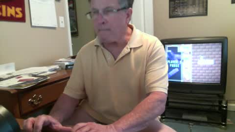Snapshot of skn1960e chatting on June 2026 03:12:02 PM skn1960e online show from June 2026 03:12:02 PM