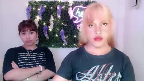 Snapshot of sky_fox_sweetxx chatting on January 2025 10:30:01 AM    online show from January 2025 10:30:01 AM