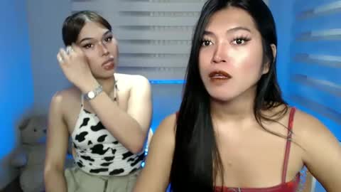 Snapshot of sky_fox_sweetxx chatting on February 2025 04:35:02 AM    online show from February 2025 04:35:02 AM