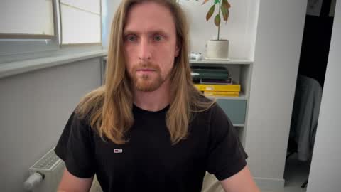 sky_guy25 online show from November 2025 10:29:01 AM