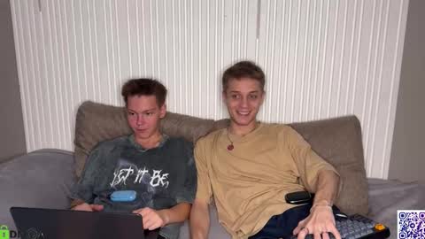 sky_hunter online show from October 2025 03:45:01 PM