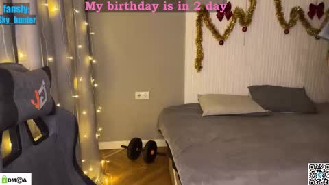 sky_hunter online show from December 2025 01:48:01 PM