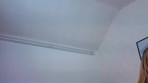 Snapshot of sky_johnson_ chatting on May 2026 07:19:02 PM sky_johnson_ online show from May 2026 07:19:02 PM