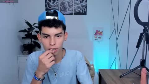 Daniel online show from November 2025 03:43:02 AM