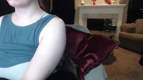 SKYLE   online show from April 2026 08:25:02 PM