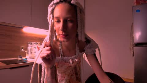    online show from February 2025 09:46:02 PM