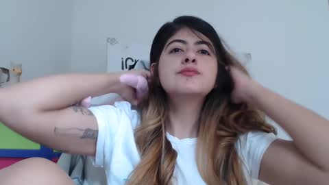 Skyler online show from March 2025 06:01:02 PM