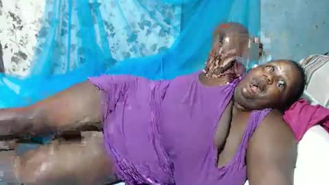 sheliah online show from October 2025 04:51:02 PM