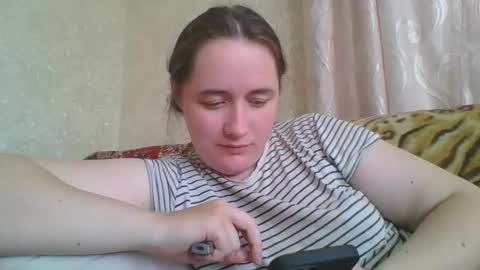 skyressie333 online show from May 2026 12:54:01 PM