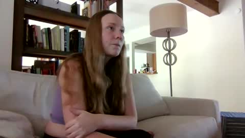 Snapshot of skywinters chatting on October 2025 02:56:02 PM Sky Winters online show from October 2025 02:56:02 PM