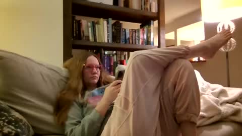 Snapshot of skywinters chatting on October 2025 12:22:01 AM Sky Winters online show from October 2025 12:22:01 AM