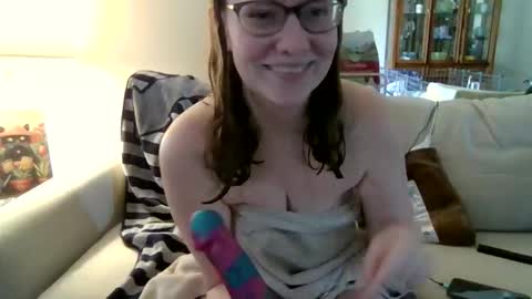 Sky Winters online show from March 2026 07:40:01 PM