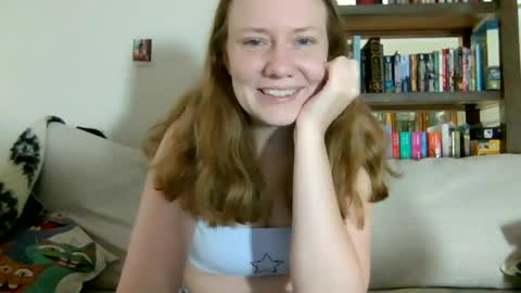 Snapshot of skywinters chatting on June 2026 01:57:01 PM Sky Winters online show from June 2026 01:57:01 PM