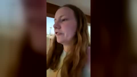 Snapshot of skywinters chatting on June 2026 09:52:01 PM Sky Winters online show from June 2026 09:52:01 PM