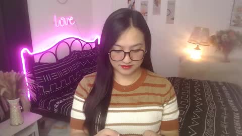 Queen Cyrine online show from December 2025 10:09:02 AM