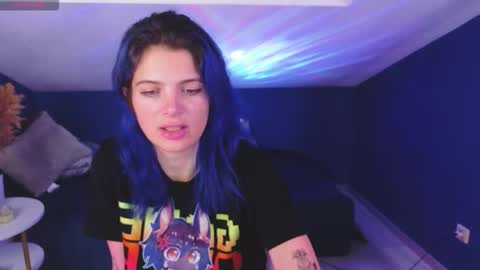 Snapshot of slayq777 chatting on October 2025 09:04:02 PM Emilia online show from October 2025 09:04:02 PM