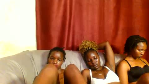 sleek_ass online show from March 2025 05:11:02 AM