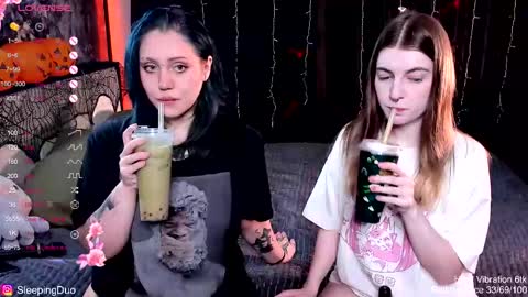 Hi We are Iva and Angela Nice to meet u 3 online show from October 2025 11:36:02 AM