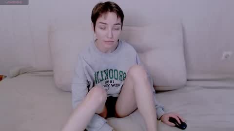 sleepy_ash_ online show from June 2026 12:40:01 PM