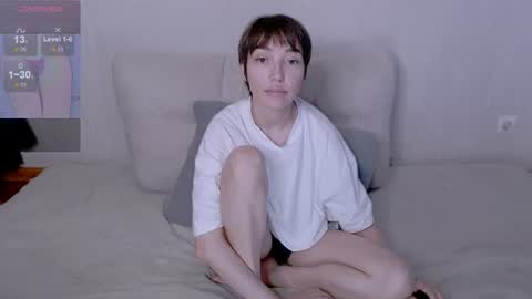sleepy_ash_ online show from July 2026 03:37:02 PM