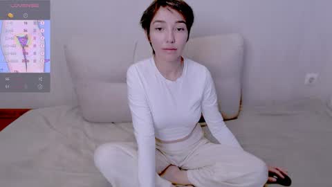 sleepy_ash_ online show from August 2026 04:34:02 PM