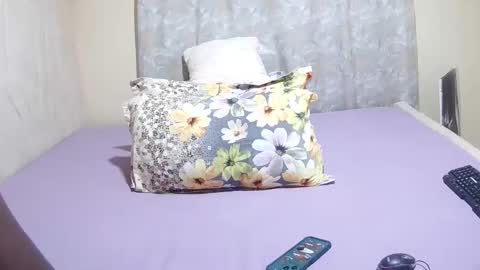 slender_sweetbabe online show from April 2026 11:13:02 AM