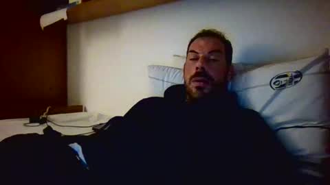 Snapshot of slevin1983 chatting on December 2024 04:42:01 PM slevin online show from December 2024 04:42:01 PM