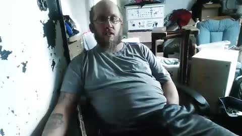 Snapshot of slickwill2391 chatting on May 2026 05:19:01 PM slickwill2391 online show from May 2026 05:19:01 PM