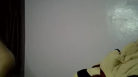 Alicia online show from October 2025 01:25:01 AM