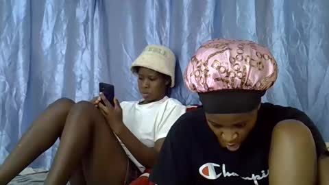 Alicia online show from November 2025 05:58:02 PM